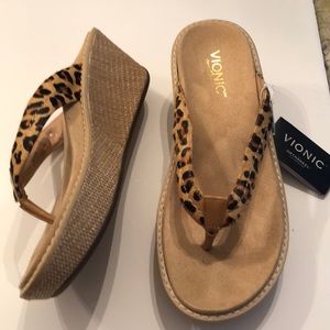 Vionic Grenada wedge sandals